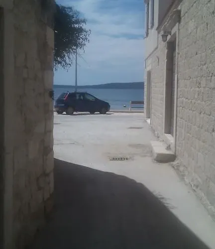 Drazin Daire